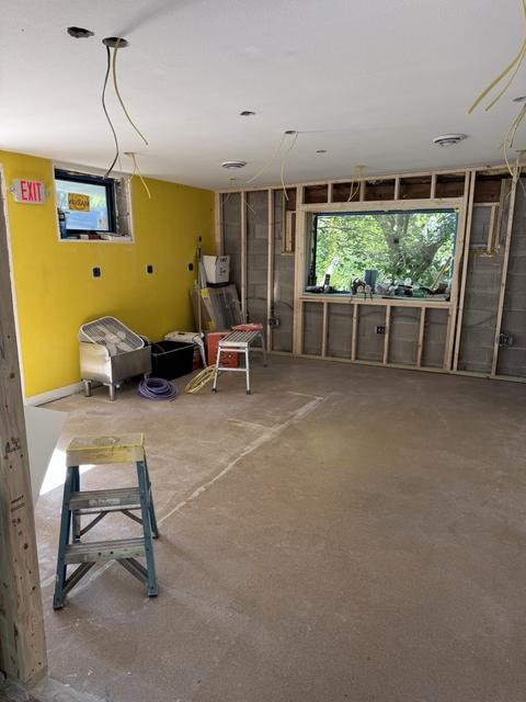 Monien Office Renovation by Monien Construction, photo 16 of 44